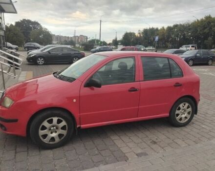 Красный Шкода Фабия, объемом двигателя 1.2 л и пробегом 260 тыс. км за 2800 $, фото 4 на Automoto.ua
