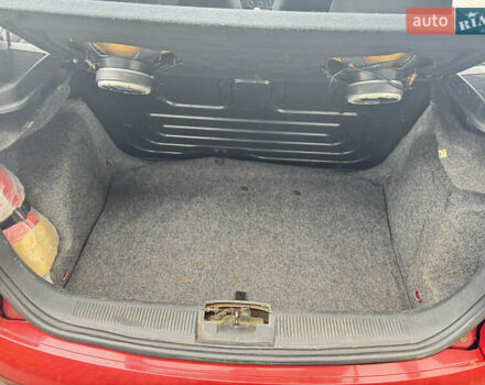 Красный Шкода Фабия, объемом двигателя 1.2 л и пробегом 155 тыс. км за 3499 $, фото 12 на Automoto.ua