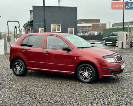 Красный Шкода Фабия, объемом двигателя 1.2 л и пробегом 189 тыс. км за 3599 $, фото 3 на Automoto.ua