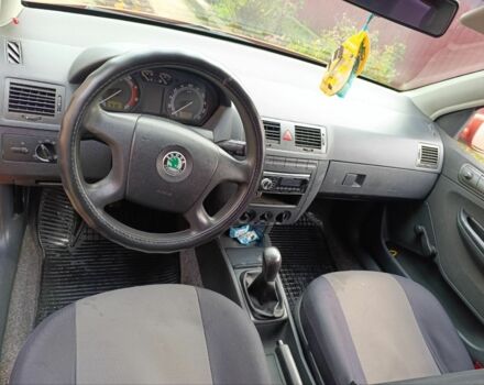 Червоний Шкода Фабія, об'ємом двигуна 1.2 л та пробігом 188 тис. км за 3800 $, фото 5 на Automoto.ua