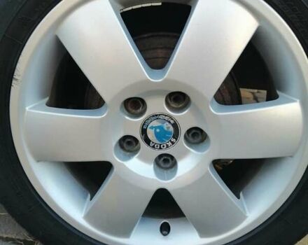 Шкода Фабия 2006 в Ивано-Франковске на Automoto.ua Красный Шкода Фабия, объемом двигателя 1.4 л и пробегом 190 тыс. км за 5500 $, фото 7 на Automoto.ua