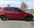 Красный Шкода Фабия, объемом двигателя 1.2 л и пробегом 283 тыс. км за 3700 $, фото 3 на Automoto.ua