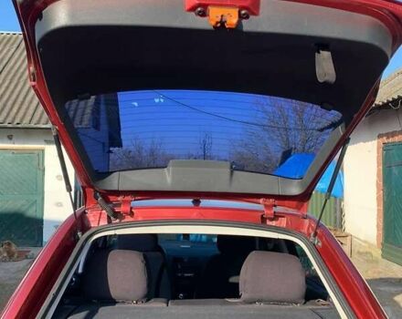 Красный Шкода Фабия, объемом двигателя 1.2 л и пробегом 110 тыс. км за 3100 $, фото 8 на Automoto.ua