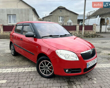 Червоний Шкода Фабія, об'ємом двигуна 1.2 л та пробігом 217 тис. км за 3999 $, фото 1 на Automoto.ua