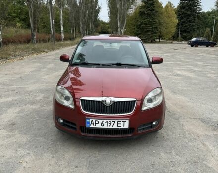 Красный Шкода Фабия, объемом двигателя 1.2 л и пробегом 310 тыс. км за 3800 $, фото 1 на Automoto.ua