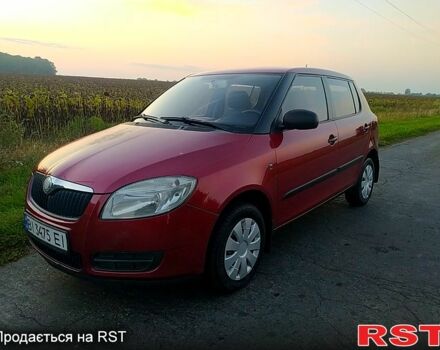 Красный Шкода Фабия, объемом двигателя 1.2 л и пробегом 199 тыс. км за 3999 $, фото 1 на Automoto.ua