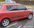 Красный Шкода Фабия, объемом двигателя 1.39 л и пробегом 280 тыс. км за 3900 $, фото 4 на Automoto.ua