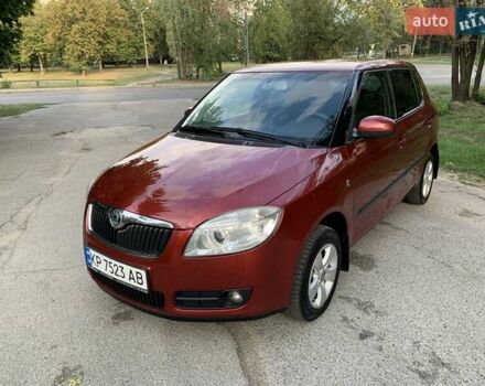 Красный Шкода Фабия, объемом двигателя 1.39 л и пробегом 162 тыс. км за 5500 $, фото 8 на Automoto.ua