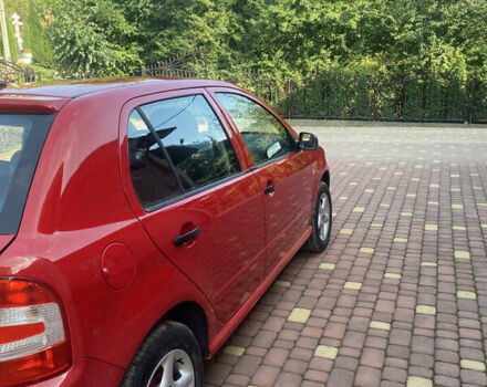 Красный Шкода Фабия, объемом двигателя 1.2 л и пробегом 135 тыс. км за 3200 $, фото 4 на Automoto.ua