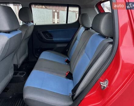 Червоний Шкода Фабія, об'ємом двигуна 1.2 л та пробігом 217 тис. км за 3999 $, фото 40 на Automoto.ua