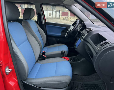 Червоний Шкода Фабія, об'ємом двигуна 1.2 л та пробігом 217 тис. км за 3999 $, фото 37 на Automoto.ua