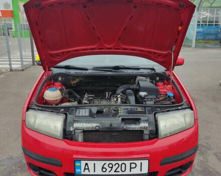 Красный Шкода Фабия, объемом двигателя 1.2 л и пробегом 240 тыс. км за 4200 $, фото 6 на Automoto.ua