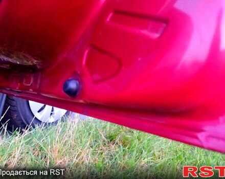 Красный Шкода Фабия, объемом двигателя 1.2 л и пробегом 199 тыс. км за 3999 $, фото 11 на Automoto.ua