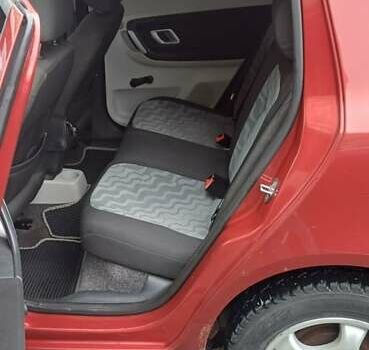 Красный Шкода Фабия, объемом двигателя 1.39 л и пробегом 280 тыс. км за 3900 $, фото 15 на Automoto.ua