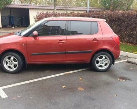 Красный Шкода Фабия, объемом двигателя 1.39 л и пробегом 280 тыс. км за 3900 $, фото 13 на Automoto.ua