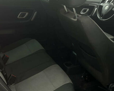 Червоний Шкода Фабія, об'ємом двигуна 1.39 л та пробігом 250 тис. км за 4850 $, фото 14 на Automoto.ua