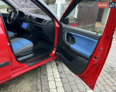 Червоний Шкода Фабія, об'ємом двигуна 1.2 л та пробігом 217 тис. км за 3999 $, фото 31 на Automoto.ua