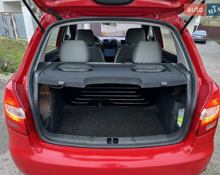 Червоний Шкода Фабія, об'ємом двигуна 1.2 л та пробігом 217 тис. км за 3999 $, фото 53 на Automoto.ua