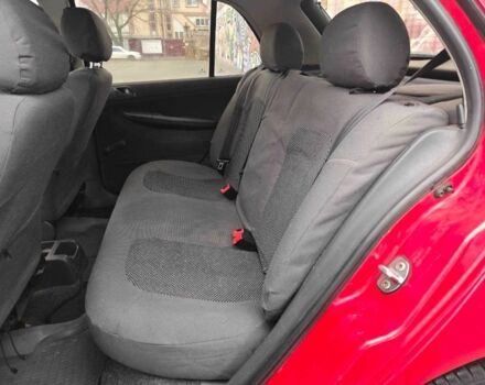 Красный Шкода Фабия, объемом двигателя 1.2 л и пробегом 218 тыс. км за 3490 $, фото 9 на Automoto.ua