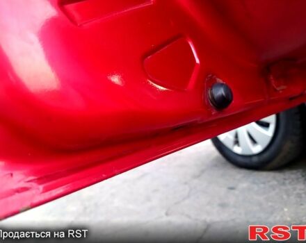 Красный Шкода Фабия, объемом двигателя 1.2 л и пробегом 199 тыс. км за 3999 $, фото 10 на Automoto.ua