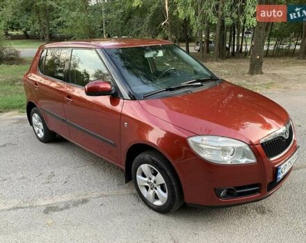 Красный Шкода Фабия, объемом двигателя 1.39 л и пробегом 162 тыс. км за 5500 $, фото 6 на Automoto.ua
