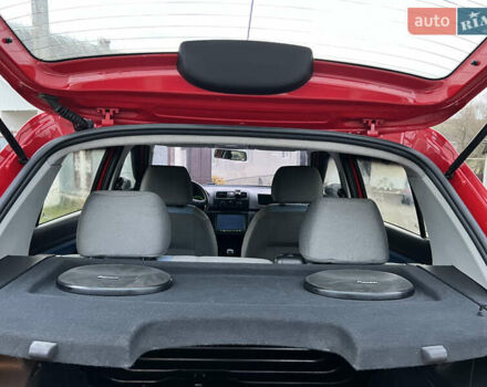 Червоний Шкода Фабія, об'ємом двигуна 1.2 л та пробігом 217 тис. км за 3999 $, фото 56 на Automoto.ua