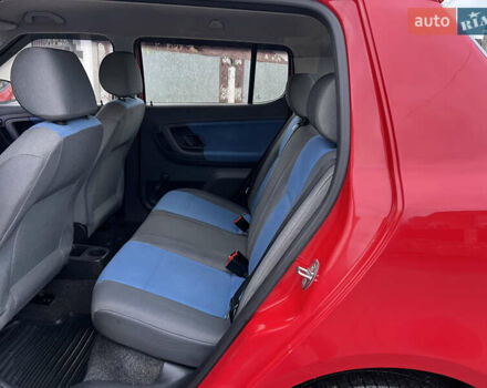 Червоний Шкода Фабія, об'ємом двигуна 1.2 л та пробігом 217 тис. км за 3999 $, фото 41 на Automoto.ua