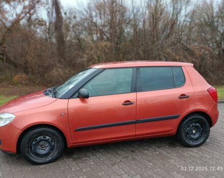 Красный Шкода Фабия, объемом двигателя 1.4 л и пробегом 207 тыс. км за 4500 $, фото 5 на Automoto.ua