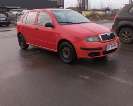 Красный Шкода Фабия, объемом двигателя 1.2 л и пробегом 196 тыс. км за 2400 $, фото 1 на Automoto.ua