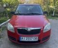 Красный Шкода Фабия, объемом двигателя 1.2 л и пробегом 214 тыс. км за 3200 $, фото 1 на Automoto.ua
