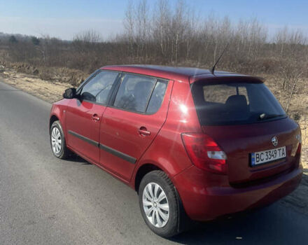 Красный Шкода Фабия, объемом двигателя 1.39 л и пробегом 276 тыс. км за 4500 $, фото 6 на Automoto.ua