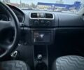 Червоний Шкода Фабія, об'ємом двигуна 1.2 л та пробігом 141 тис. км за 4900 $, фото 4 на Automoto.ua