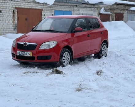 Красный Шкода Фабия, объемом двигателя 1.4 л и пробегом 213 тыс. км за 3990 $, фото 1 на Automoto.ua