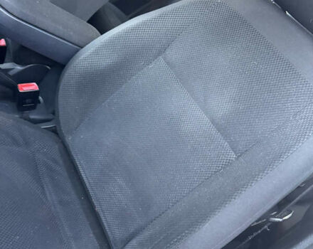 Красный Шкода Фабия, объемом двигателя 1.39 л и пробегом 232 тыс. км за 4500 $, фото 45 на Automoto.ua