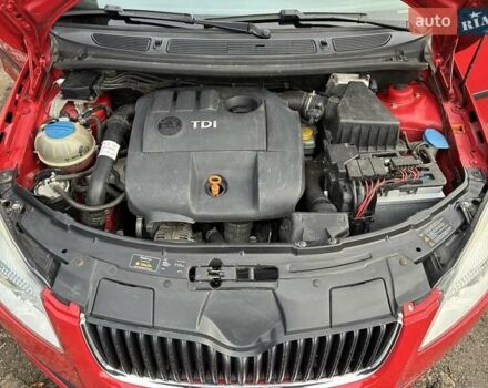 Красный Шкода Фабия, объемом двигателя 1.4 л и пробегом 256 тыс. км за 4500 $, фото 21 на Automoto.ua