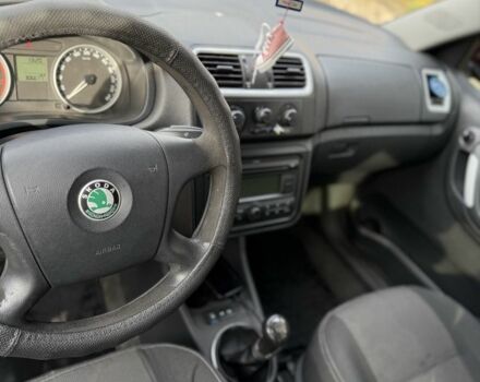 Червоний Шкода Фабія, об'ємом двигуна 1.4 л та пробігом 305 тис. км за 3000 $, фото 21 на Automoto.ua