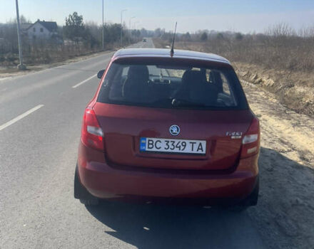 Красный Шкода Фабия, объемом двигателя 1.39 л и пробегом 276 тыс. км за 4500 $, фото 7 на Automoto.ua