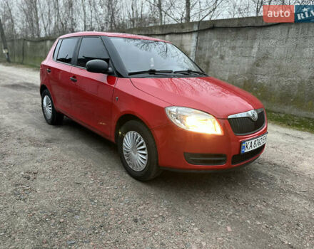 Красный Шкода Фабия, объемом двигателя 1.2 л и пробегом 166 тыс. км за 3450 $, фото 2 на Automoto.ua