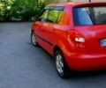 Красный Шкода Фабия, объемом двигателя 1.2 л и пробегом 275 тыс. км за 2500 $, фото 1 на Automoto.ua