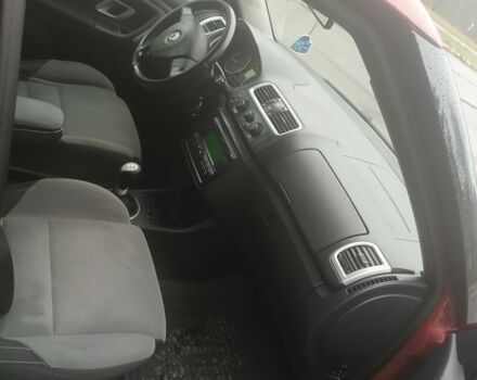 Червоний Шкода Фабія, об'ємом двигуна 0 л та пробігом 251 тис. км за 5499 $, фото 9 на Automoto.ua