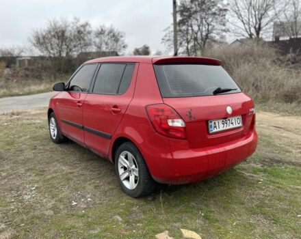 Красный Шкода Фабия, объемом двигателя 1.6 л и пробегом 235 тыс. км за 6600 $, фото 4 на Automoto.ua