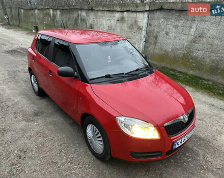 Красный Шкода Фабия, объемом двигателя 1.2 л и пробегом 166 тыс. км за 3450 $, фото 8 на Automoto.ua