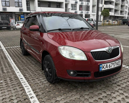 Красный Шкода Фабия, объемом двигателя 1.39 л и пробегом 236 тыс. км за 6100 $, фото 7 на Automoto.ua