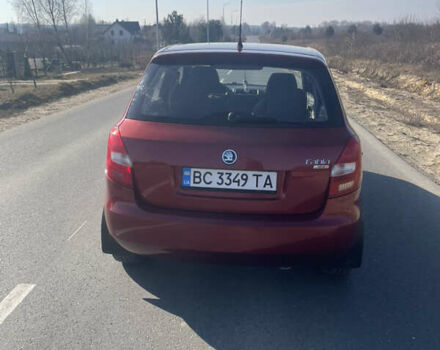 Красный Шкода Фабия, объемом двигателя 1.39 л и пробегом 276 тыс. км за 4500 $, фото 4 на Automoto.ua