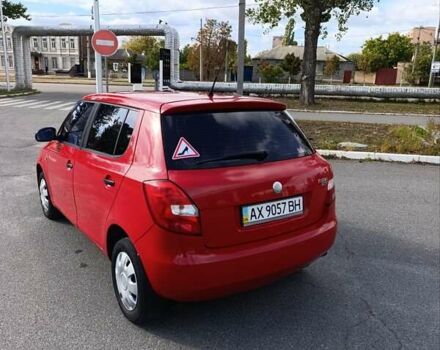 Красный Шкода Фабия, объемом двигателя 1.4 л и пробегом 250 тыс. км за 3550 $, фото 3 на Automoto.ua