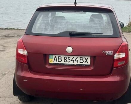 Красный Шкода Фабия, объемом двигателя 1.2 л и пробегом 205 тыс. км за 3000 $, фото 1 на Automoto.ua