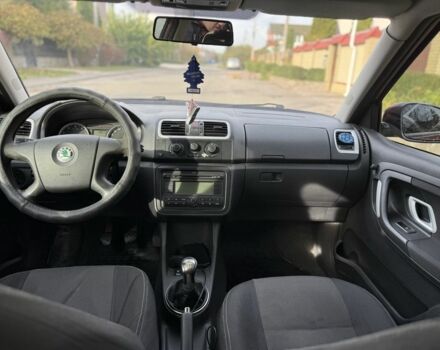 Червоний Шкода Фабія, об'ємом двигуна 1.4 л та пробігом 305 тис. км за 3000 $, фото 16 на Automoto.ua