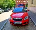Красный Шкода Фабия, объемом двигателя 1.4 л и пробегом 230 тыс. км за 5000 $, фото 1 на Automoto.ua
