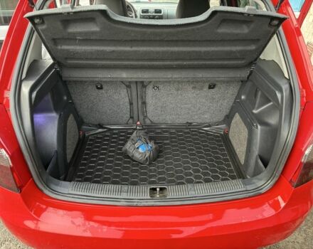 Красный Шкода Фабия, объемом двигателя 1.4 л и пробегом 256 тыс. км за 4500 $, фото 6 на Automoto.ua