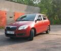 Красный Шкода Фабия, объемом двигателя 1.2 л и пробегом 379 тыс. км за 3899 $, фото 1 на Automoto.ua